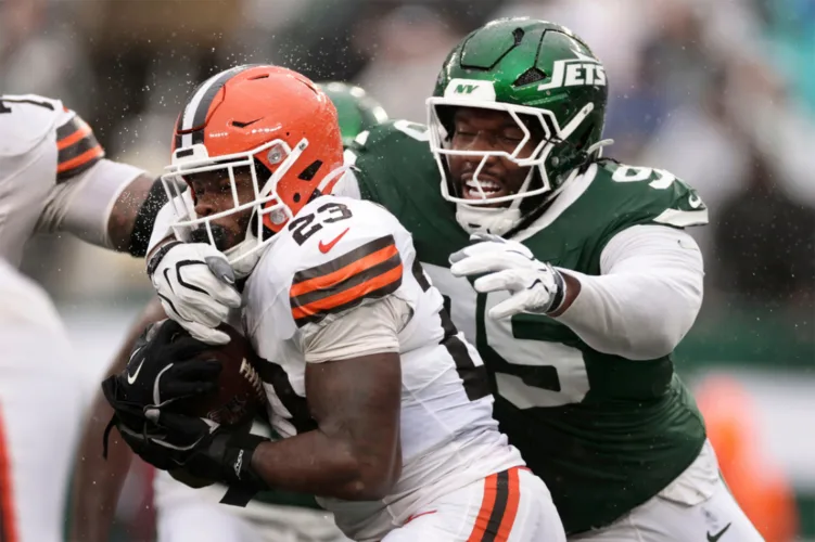 Browns' offense looks exposed vs. Jets